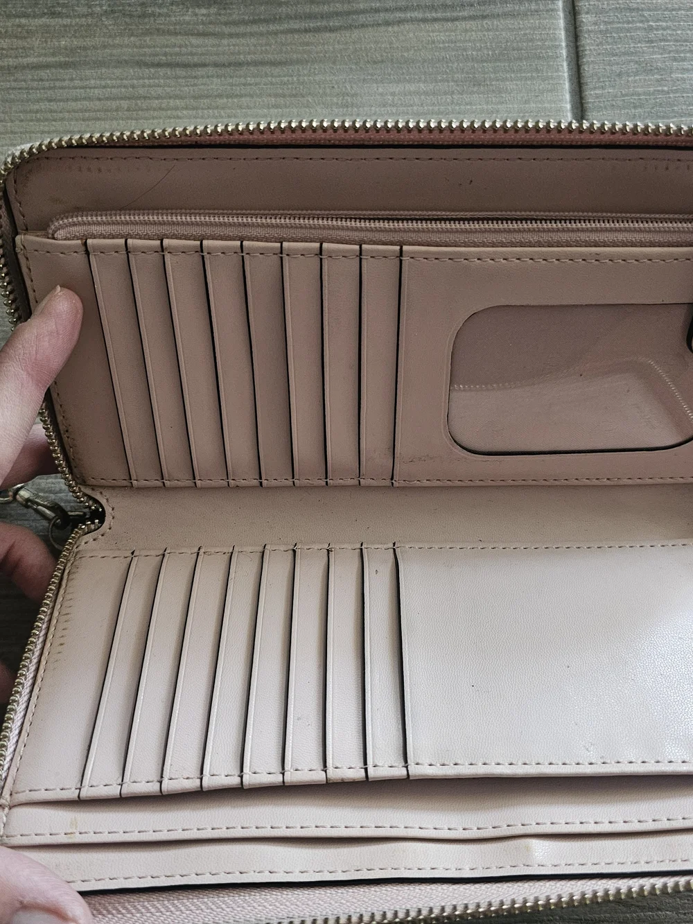 kate spade Two-Tone Blush Pink and Black Zip-Around Wrist Wallet